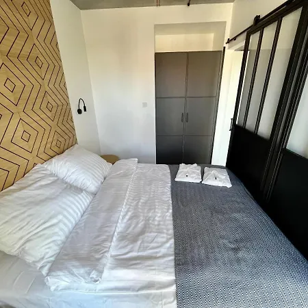 Port Stylowy Loft- W Cenie Klimatyzacja, Baseny, 2 Jacuzzi, Sauna, Szlafroki, Bawialnia 아파트