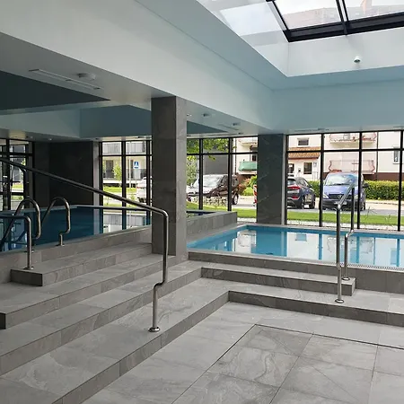 아파트 Port Stylowy Loft- W Cenie Klimatyzacja, Baseny, 2 Jacuzzi, Sauna, Szlafroki, Bawialnia *