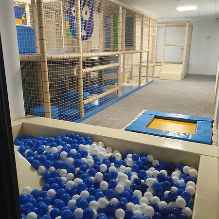 Port Stylowy Loft- W Cenie Klimatyzacja, Baseny, 2 Jacuzzi, Sauna, Szlafroki, Bawialnia * 코워브제크